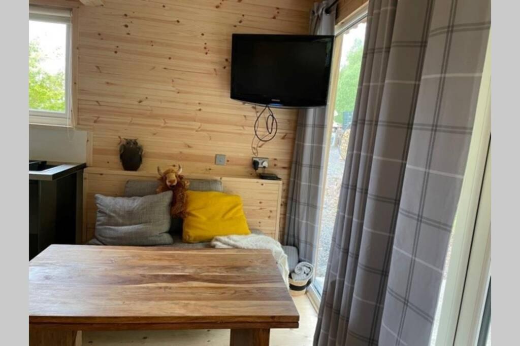 Coorie Doon Cabin! Great Scottish Welcome Fort Augustus Exterior photo